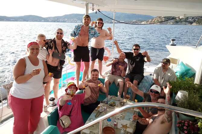 Mallorca Catamaran Small Group Cruise with Tapas 4-hours - Price and value: what you’re really paying for at $131.81