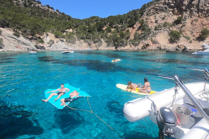 Mallorca Catamaran Tour with Tapas - small group - - Who This Tour Fits Best (And Who Should Think Twice)