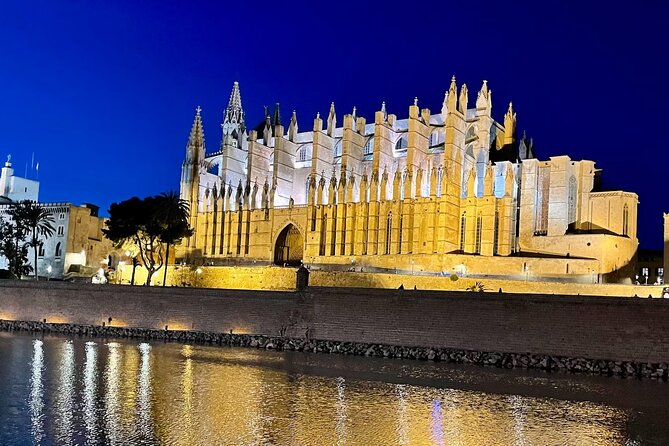 Mallorca Cathedral Skip The Line Tickets - Why Mallorca Cathedral feels different from other churches