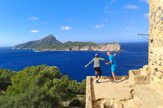 Mallorca Circular hike from Sant Elm to La Trapa Monastery - The Torre de Cala ses Bassets stop: 400 years of coastal watch