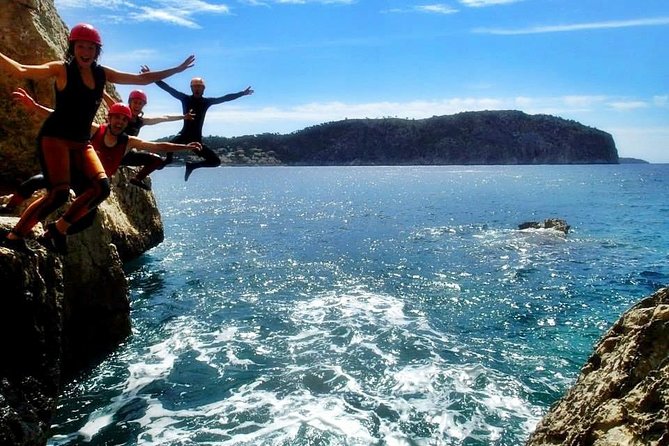 Mallorca Coasteering Adventure - Gear and safety: wetsuit, helmet, insurance, and why jewelry is a big deal