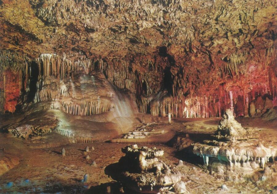 Mallorca: Day Trip to Caves of Hams & Optional Dinosaurland - The Show Element Inside the Cave (Music, Film, and Kid Reactions)
