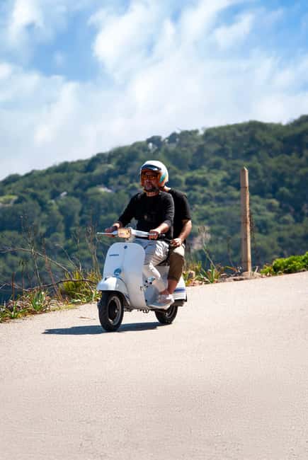 Mallorca: Full-day guided tours on a classic Vespa - Languages, timing, and how to get the most out of your guide