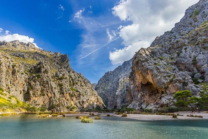 Mallorca Full Day Tour by Train, Tram and Boat - Sa Calobra: Lunch Time, Sea Views, and a Chance to Cool Off