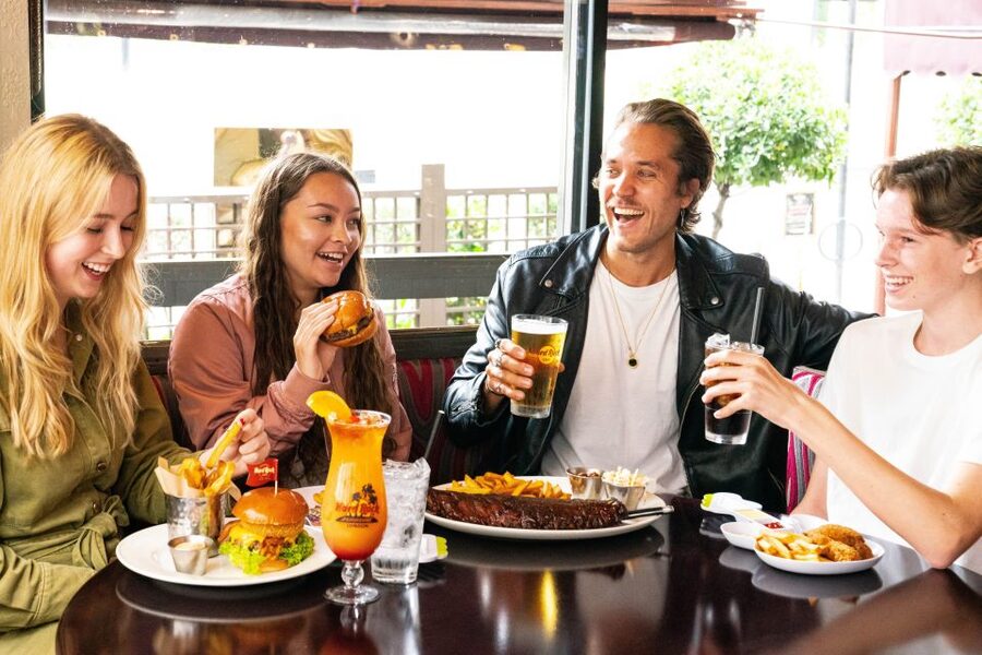 Mallorca: Hard Rock Cafe Entrance with Lunch or Dinner - Key Points You Should Know