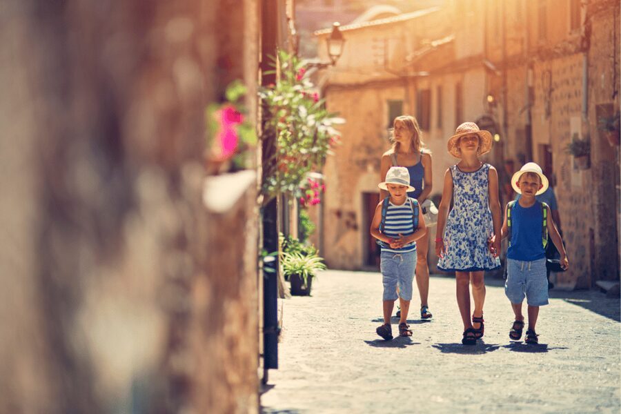 Mallorca: Instafamous Tour of Palma and North coast - Palma Cathedral: World-Famous Views, With a Real Walk