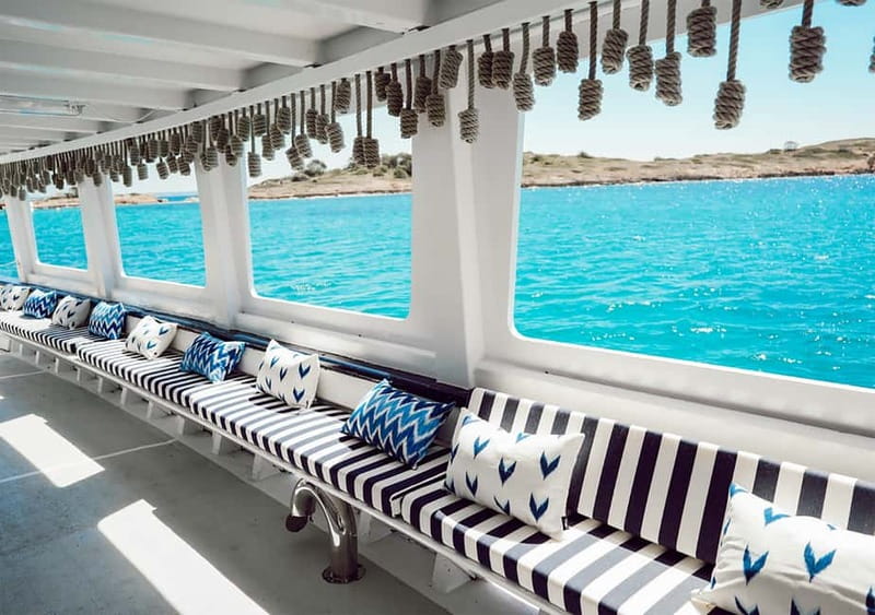 Mallorca: Palma Boat Tour & Snorkeling with Drink Included - Snorkeling and gear: included basics, plus what you can borrow