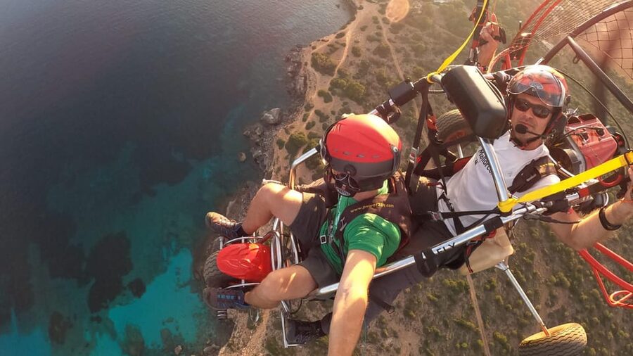 Mallorca: Paratrike Flight with Acrobatics and Engine Stop - The 20-Minute Flow: Engine Stop, Then Real Free Feeling
