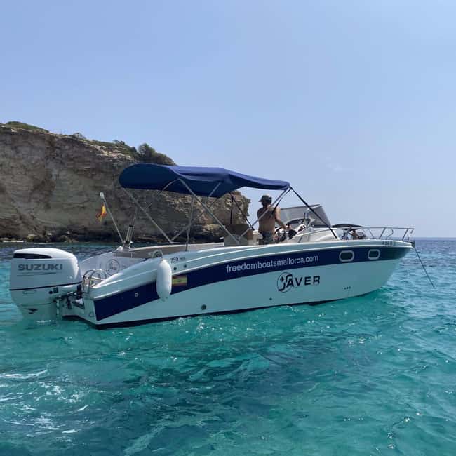 Mallorca: Private Boat Tour with Snorkeling & Snacks - Paddleboarding time, where it fits, and what to expect