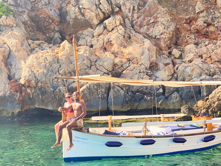 Mallorca: Private Boat Trip to Alcudia, Pollensa & Formentor - Pollença and Alcudia from the sea: why this route is worth it