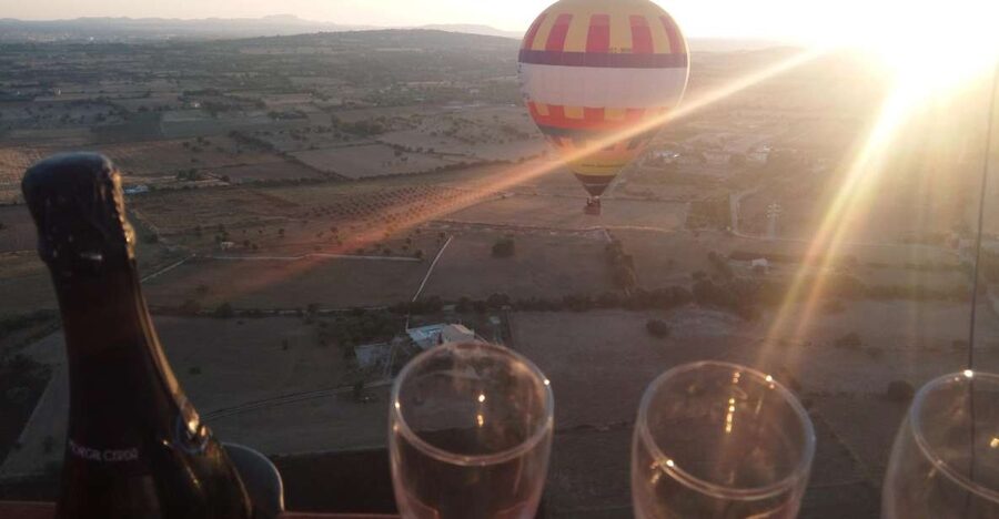 Mallorca: Private Hot Air Balloon Ride - The Pre-Flight Moment: Crew Setup, Balloon Basics, and Comfort
