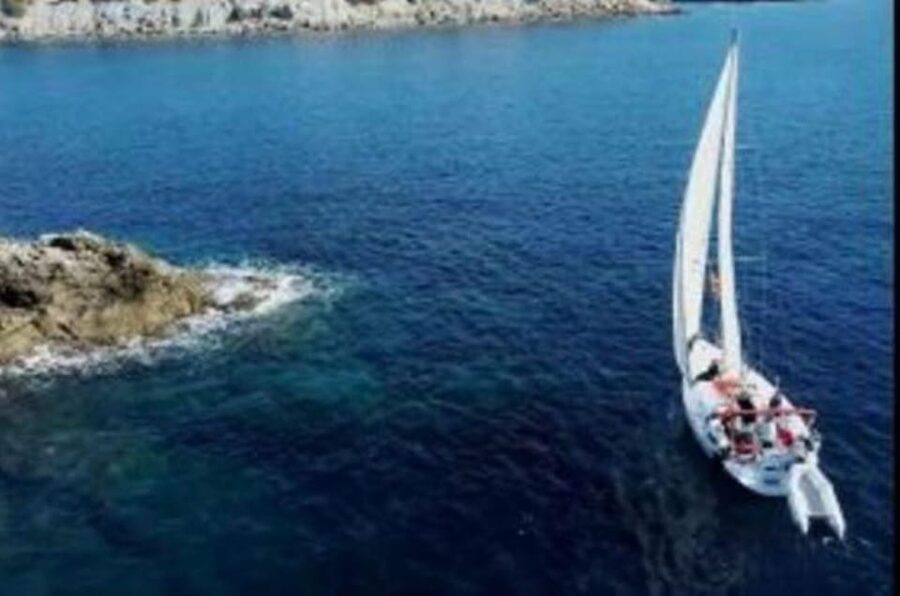 Mallorca: Private sailing trip with skipper - Pack Like You’re Spending a Day on the Water