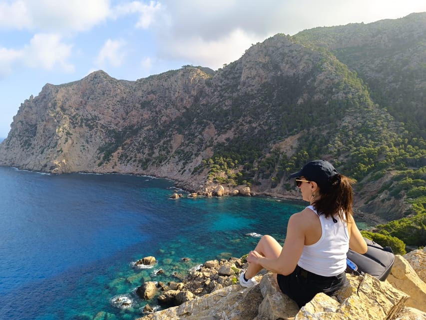 Mallorca: Sant Elm to La Trapa Monastery Guided Hike - Entering Sant Elm: the coastal start that sets the mood