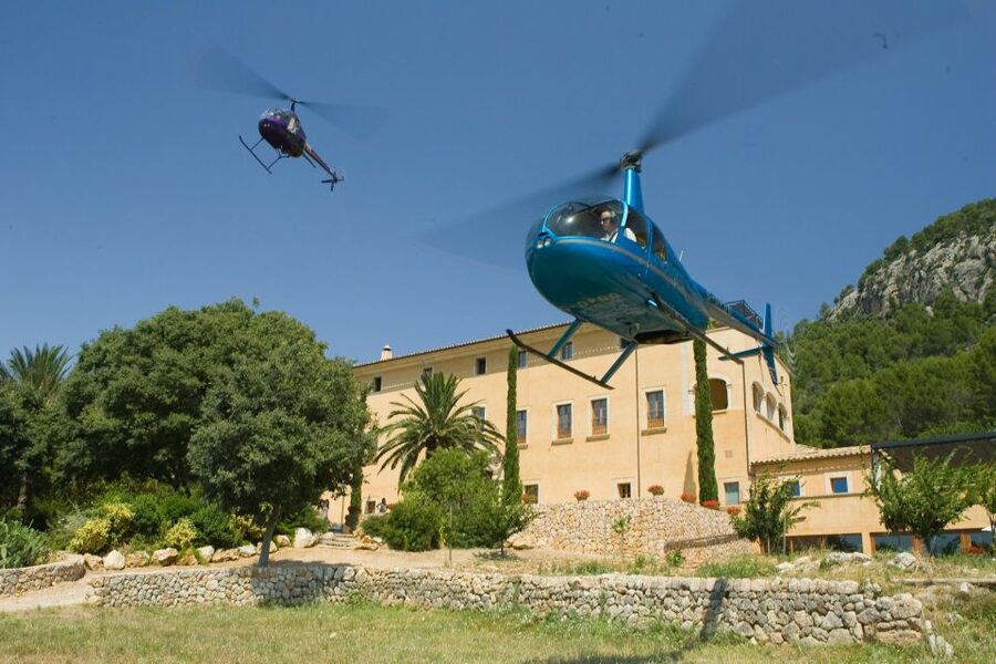 Mallorca: Scenic Helicopter Tour Experience - Enter Son Bonet and Handle Security Without Stress