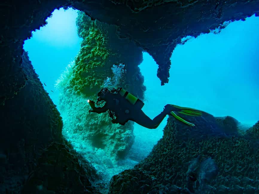 Mallorca: Scuba Dive Adventure Cap Formentor - 1 Dive (license required) - The 225 hp speedboat run: comfort first, views guaranteed