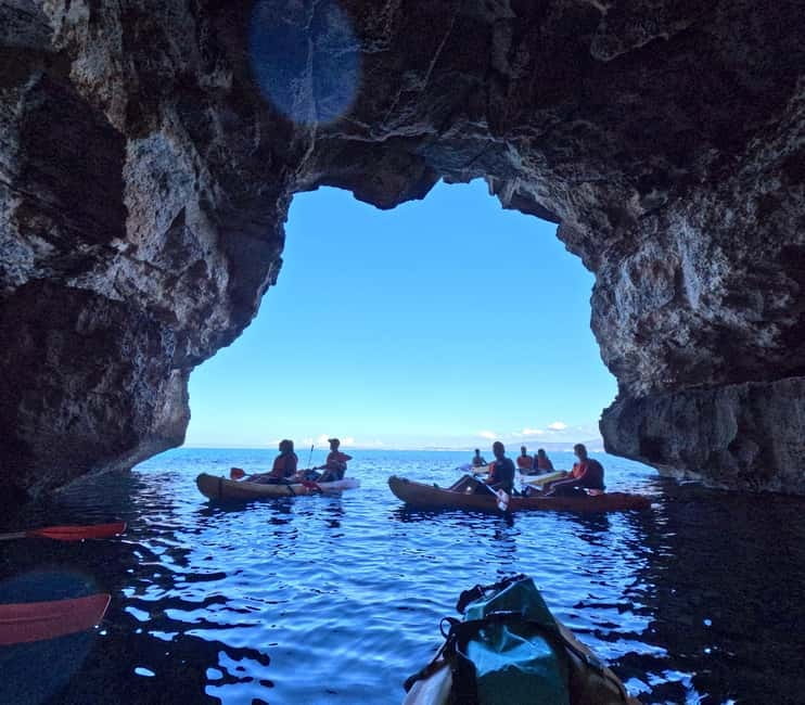 Mallorca: Sea Caves Kayaking Tour, Snorkeling & Snack - Sea Caves With Extraordinary Color: What Makes Them Different From Other Coasts