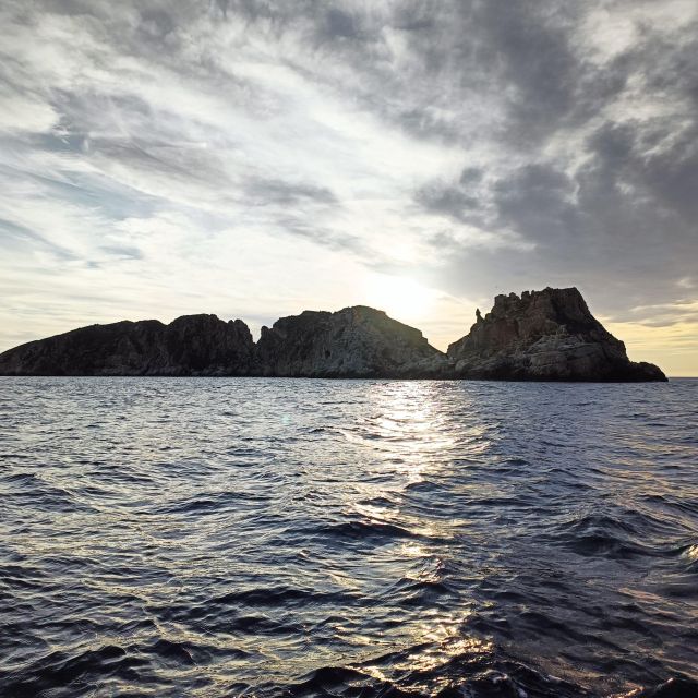 Mallorca: Sunset Eco charter experience - Weather and Wind Reality: This Operator Adjusts for Conditions