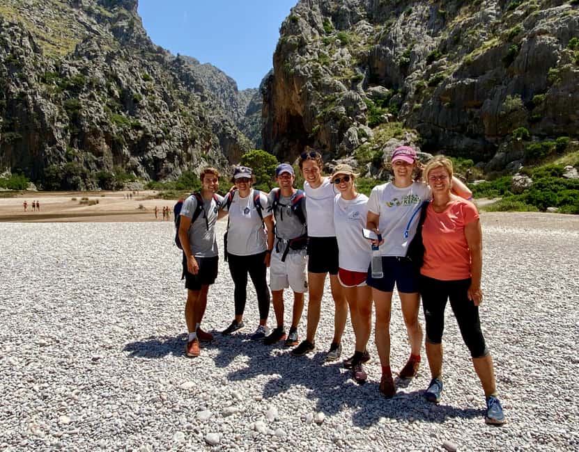 Mallorca: Torrent de Pareis trekking Adventure - The 6-hour flow: Escorca briefing, canyon walk, Sa Calobra break