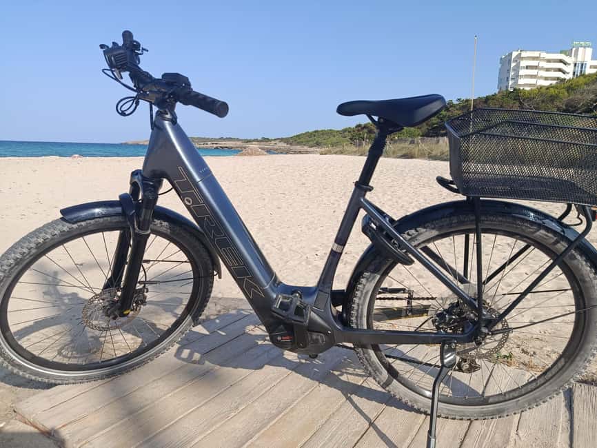 Mallorca: Touring or electric bike rental in Cala Millor - The flexible “all day” rhythm, from 9:00 a.m. to 10:00 p.m.