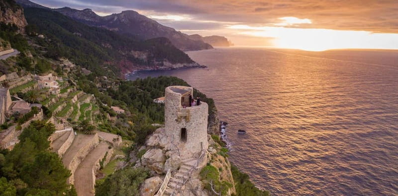 Mallorca: Unveiling the Island's Hidden Gems Guided Day Tour - Getting the most from a 9-hour day: walking, sun, and timing
