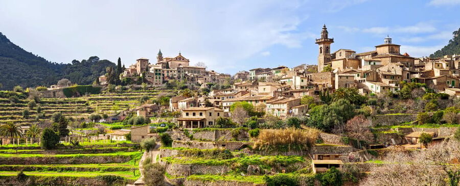 Mallorca: Valdemossa and Port of Soller Coca of Potato - Port de Sóller: promenade, beaches, and the historic tram feel