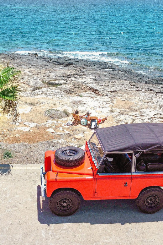Mallorca: Vintage Sunset tour by the sea with a picnic - Price and Value for a Private Group Up to 4