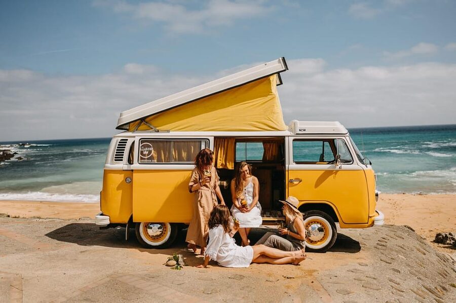 Mallorca: Vintage Sunset tour by the sea with a picnic - Start at Mirador de sa Torre, Then Cruise in a Classic Ride