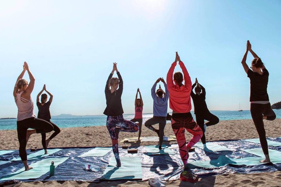 Mallorca: Yoga and Brunch on Palmanova Beach - Price and value: what $67 gets you for a 3-hour morning