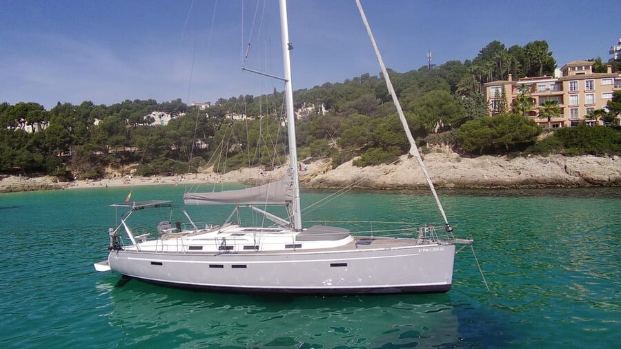 PALMA BAY : 4 HOUR PRIVATE TOUR WITH SAILING BOAT - Palma Bay by sail: the value of a small private group