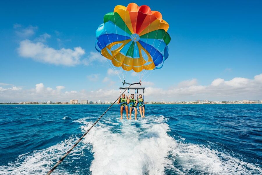 Palma Bay: Parasailing Experience - Day flights vs sunset: picking the right departure for your mood