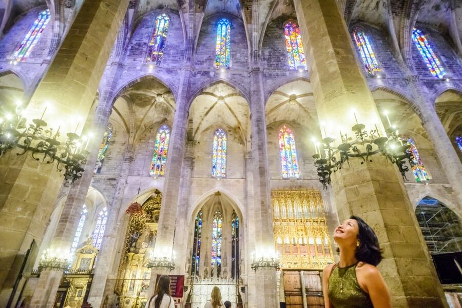 Palma: Cathedral of Mallorca Skip-the-Line Entry Ticket - When to go: hours and timing that makes a difference
