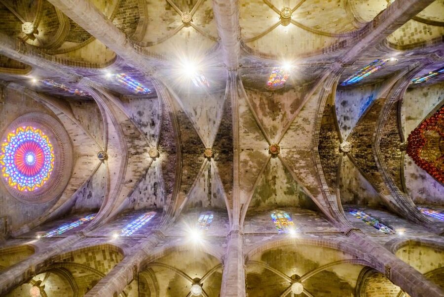 Palma: Cathedral of Mallorca Skip-the-Line Entry Ticket - Gaudí additions and Miquel Barceló artwork inside the Santísimo Chapel