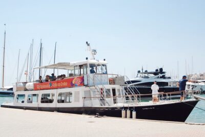 Palma city cruise with iconic views