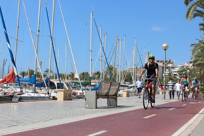 Palma de Mallorca 3-Hour Highlights and Tapas Tasting Bike Tour - Why a bike tour works so well in Palma’s old center