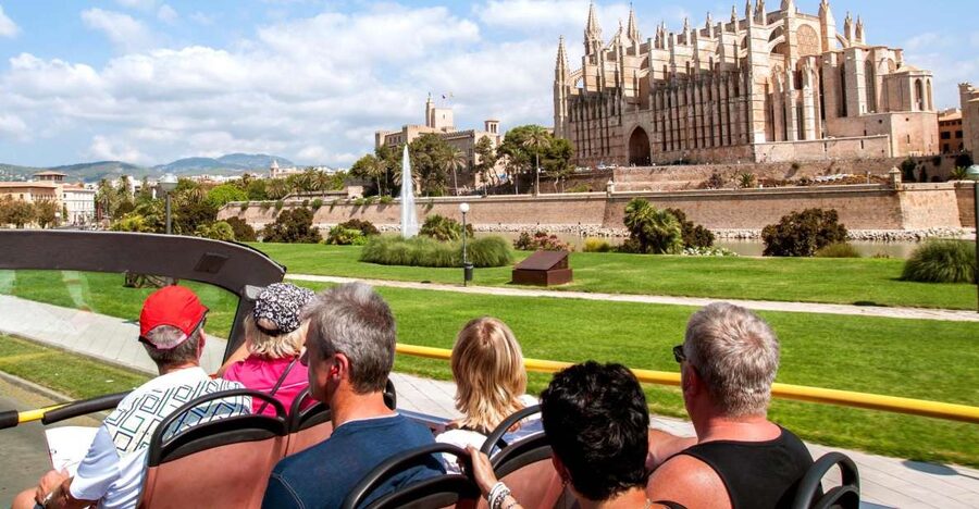 Palma de Mallorca: City Sightseeing Hop-On Hop-Off Bus Tour - Why This Palma Hop-On Hop-Off Route Works on a Short Trip