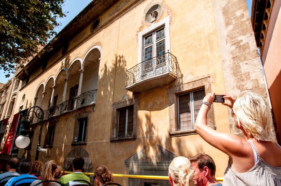 Palma de Mallorca: City Sightseeing Hop-On Hop-Off Bus Tour - Passeig Marítim and the Best Views for Photos