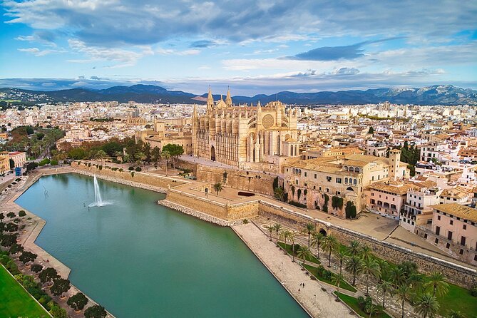 Palma de Mallorca: City Walk Audio Guide in 7 Languages on Phone - Why this Palma walk fits real travel days
