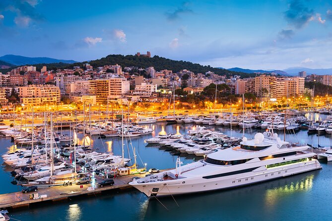 Palma de Mallorca: City Walk Audio Guide in 7 Languages on Phone - Plaça d’Espanya: the center’s pulse in one square