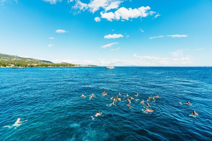 Palma de Mallorca: Daytime Cruise with Swim Stop - Getting to Barca Samba: Parking Reality and On-Time Boarding