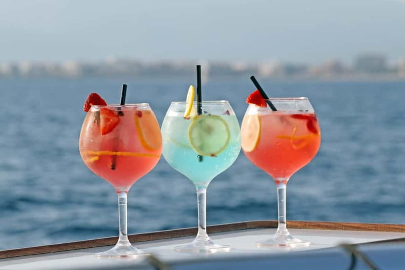 Palma de Mallorca: Deluxe Catamaran Sailing Tour with Meal - Day tour flow: BBQ lunch on board with SUP and snorkeling time