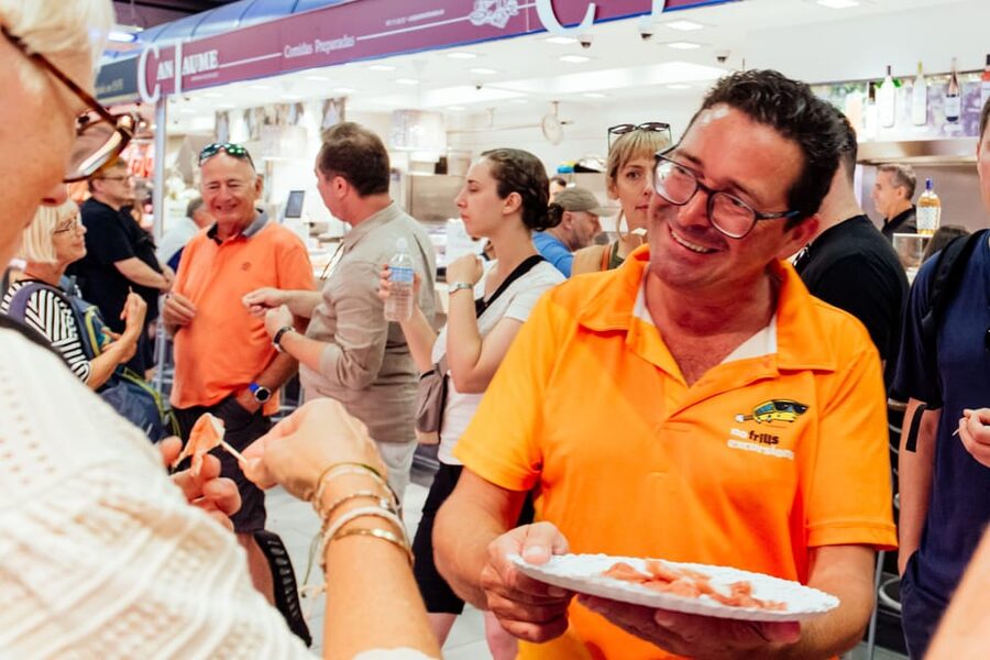 Palma de Mallorca: Foodie Walking Tour of the Old Town - Backstreets to the market: Mercat de l’Olivar at the local rhythm