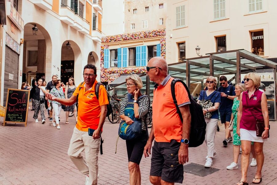 Palma de Mallorca: Foodie Walking Tour of the Old Town - The ensaimada ice cream finale: sweet, iconic, and very Palma