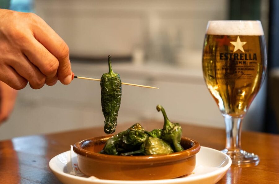 Palma de Mallorca: Gourmet Tapas and Wine Tour - Tapas Choices and Drinks: How to Pick Without Overthinking