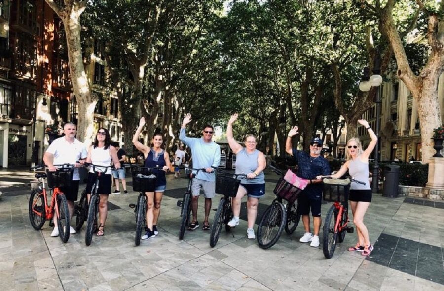 Palma de Mallorca: Guided Bicycle Tour with Tapas & a Drink - Convent de Santa Clara, a calm pause with a sweet option