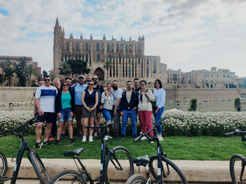 Palma de Mallorca: Guided Bicycle Tour with Tapas & a Drink - Tapas stop in Plaza Mayor, what you are actually getting