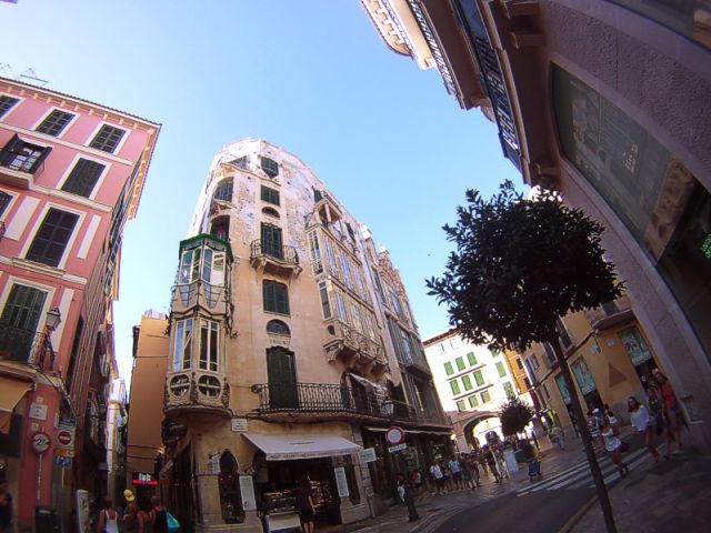 Palma de Mallorca: Guided Tour of the Old Town - La Lonja Exchange, where money built the city