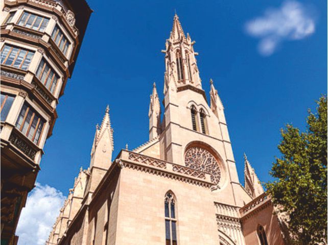 Palma de Mallorca: Guided Tour of the Old Town - Modernisme buildings and Es Baluard, culture beyond the postcard