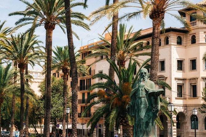Palma de Mallorca Guided Tour with Hotel Pick up - What you learn from a guide like Jaime