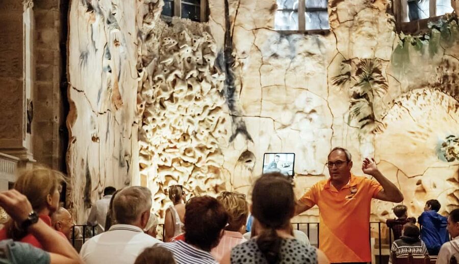Palma de Mallorca: Old Town and Cathedral Tour - Timing tips: choosing 11:30 or 13:30 for fewer crowds