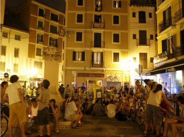 Palma de Mallorca: Old Town Atmospheric Evening Tour - Practical Details That Save Your Night